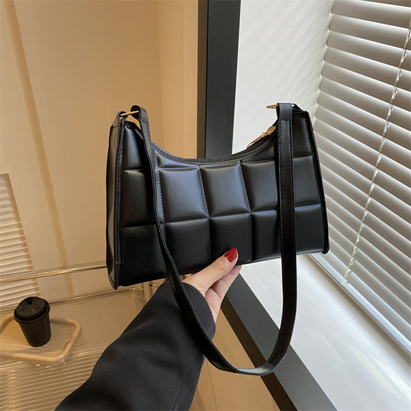 Niche Designer Handbags for Women 2025 Winter New Arrivals Underarm Bag Retro-Chic Shoulder Bag Stylish Minimalist Tote